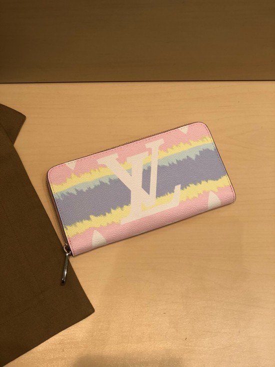Louis Vuitton 2020 Womens Escale Zippy Wallet ,M69110