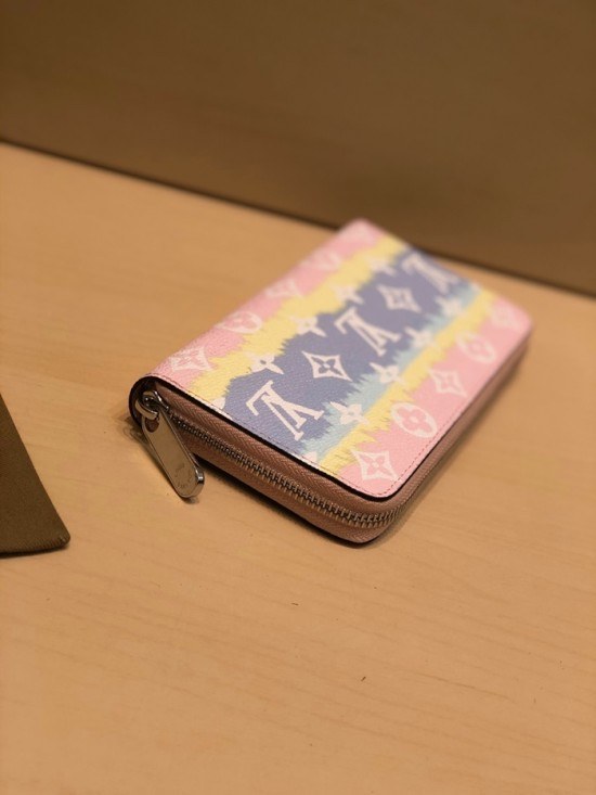 Louis Vuitton 2020 Womens Escale Zippy Wallet ,M69110