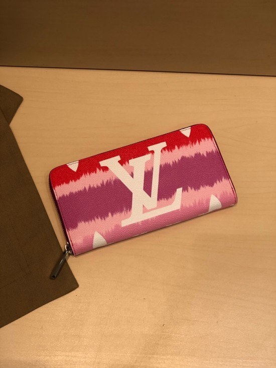 Louis Vuitton 2020 Womens Escale Zippy Wallet ,M69110