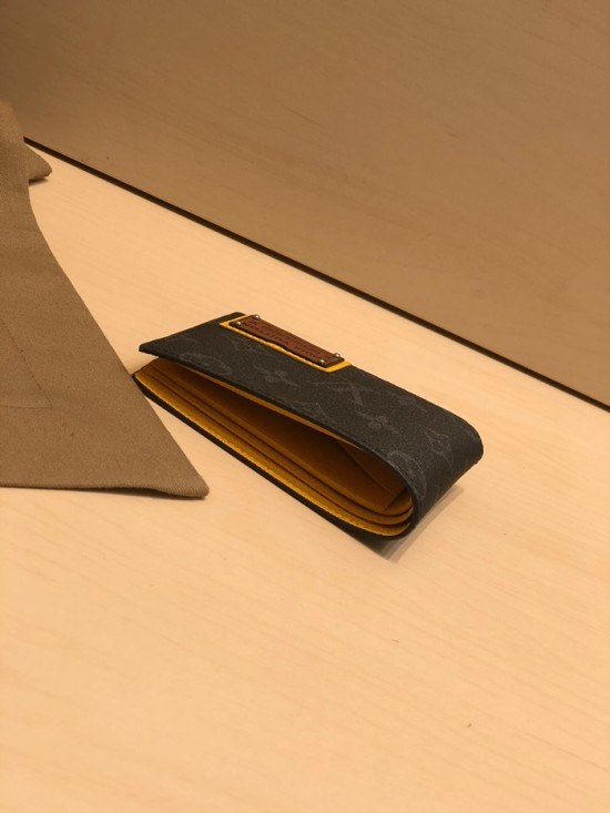 루이비통 2020 남성용 반지갑,LOUW0413,Size(12cm),블랙