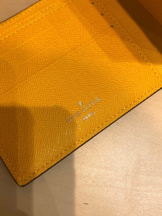 루이비통 2020 남성용 반지갑,LOUW0413,Size(12cm),블랙