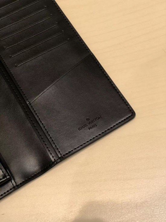 루이비통 2020 남성용 레더 장지갑,LOUW0394,Size(19cm),블랙