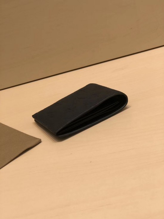 루이비통 2020 남여공용 레더 반지갑,LOUW0393,Size(11cm),블랙