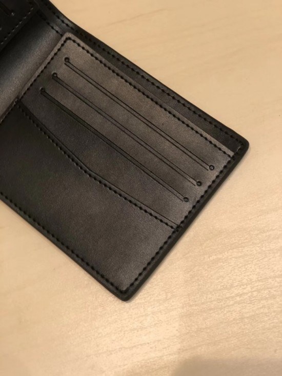 루이비통 2020 남여공용 레더 반지갑,LOUW0393,Size(11cm),블랙