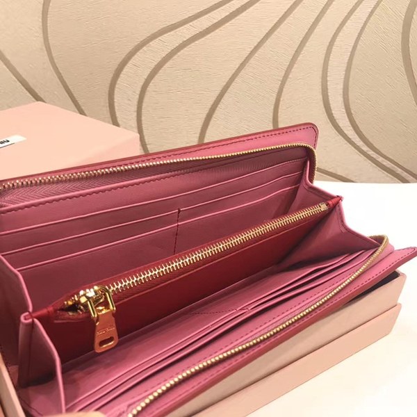 MIUMIU 여성 장지갑 5ML010