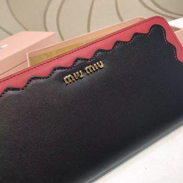 MIUMIU 여성 장지갑 5ML010