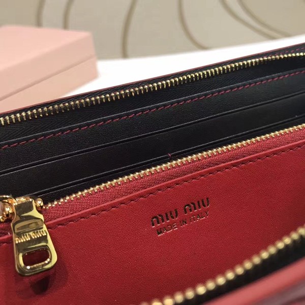 MIUMIU 여성 장지갑 5ML010