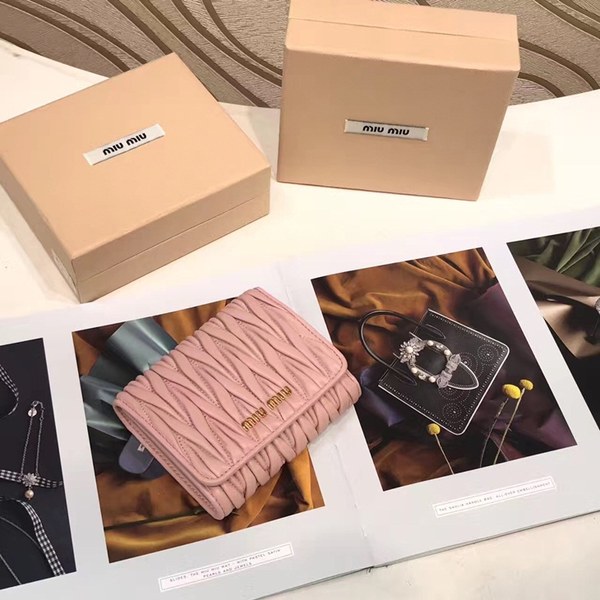 MIUMIU 여성반지갑 5MH016 핑크