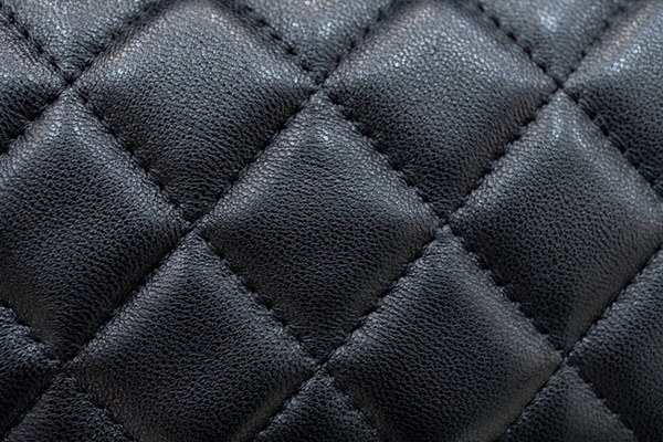 뮤뮤 여권지갑 2MP001 블랙