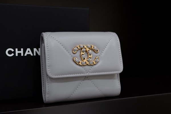 뮤뮤 카드지갑 5MV204