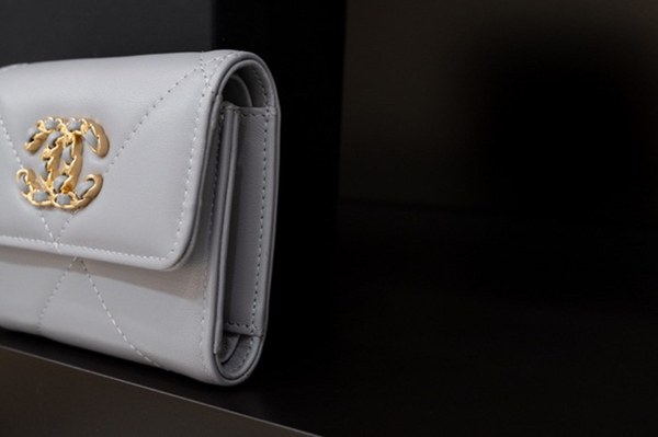 뮤뮤 카드지갑 5MV204