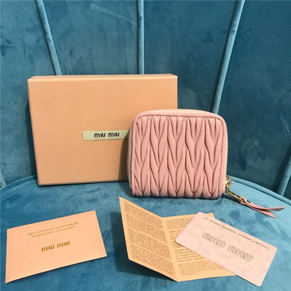 미우미우 지퍼 반지갑 5M0522-2 2020/신상