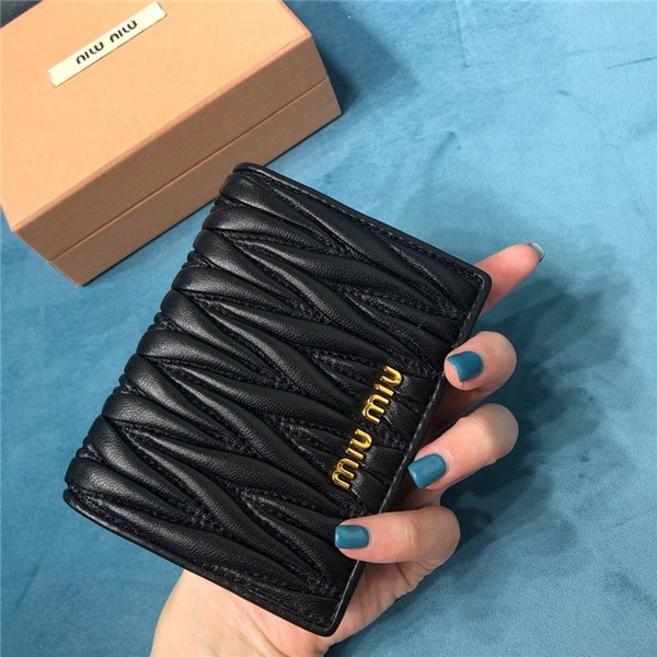 Miumiu 미우미우 반지갑 5MV204