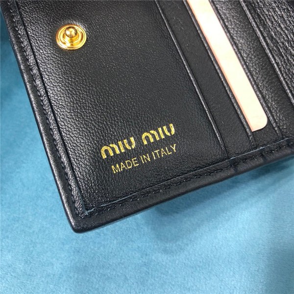 Miumiu 미우미우 반지갑 5MV204