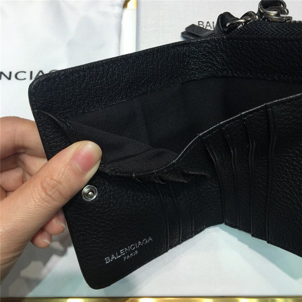 발렌시아가 지갑 신상 B6554