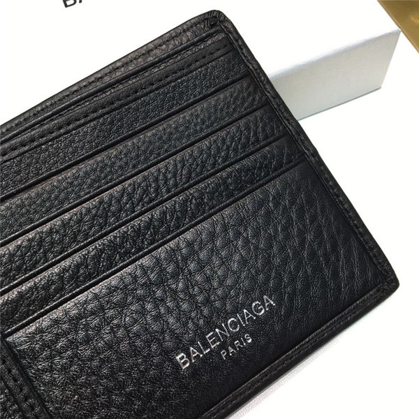 발렌시아가 반지갑 신상 B2020