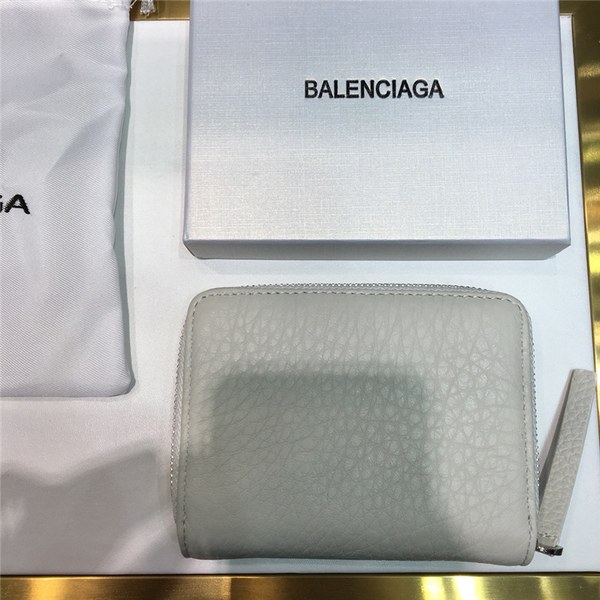 발렌시아가 지갑 신상 B2021