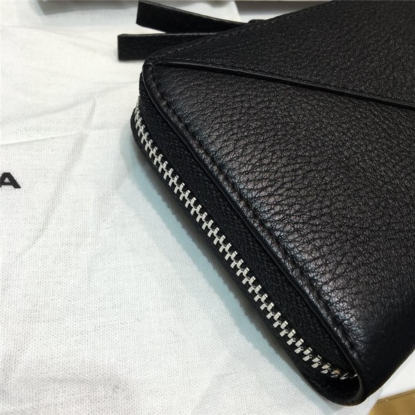 발렌시아가 지갑 신상 B6522