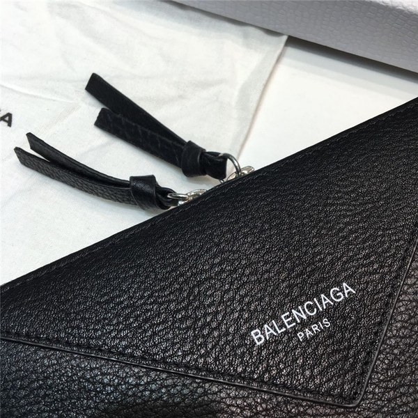 발렌시아가 지갑 신상 B6522