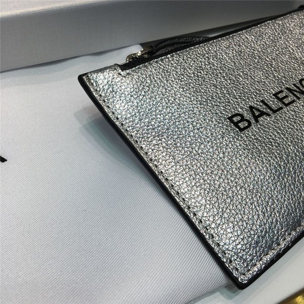 발렌시아가 롱 카드지갑 신상 B6544