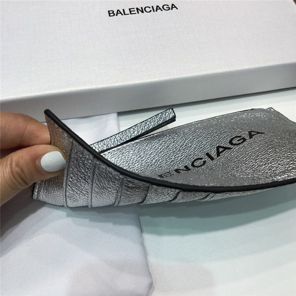 발렌시아가 롱 카드지갑 신상 B6544