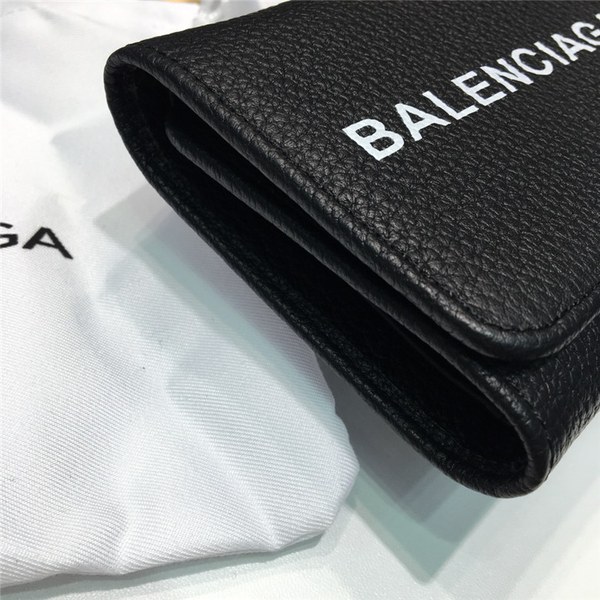 발렌시아가 지갑 신상 B6552
