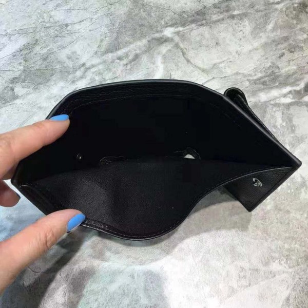 발렌시아가 지갑 신상 B2013