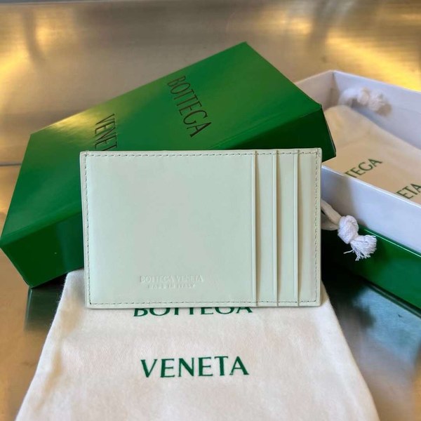 보테가베네타 2024 인트레치아토 카드 지갑