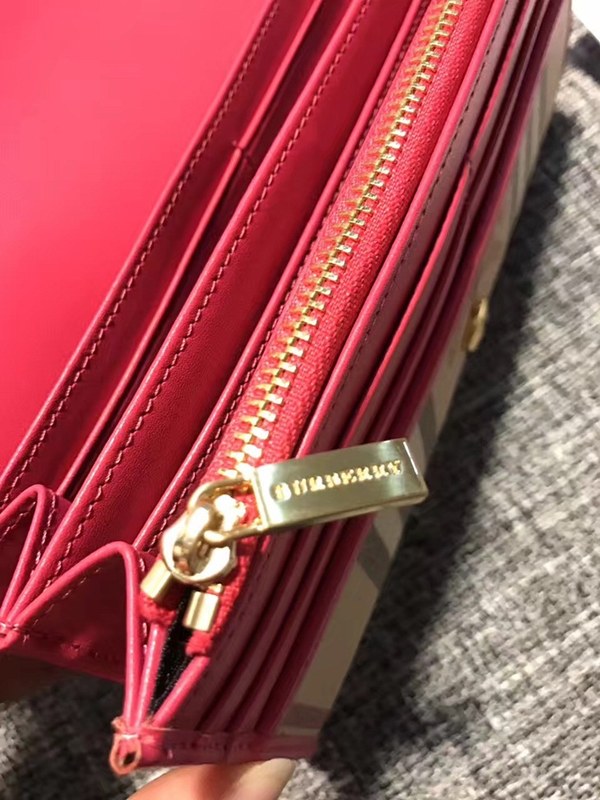 버버리 장지갑 3910