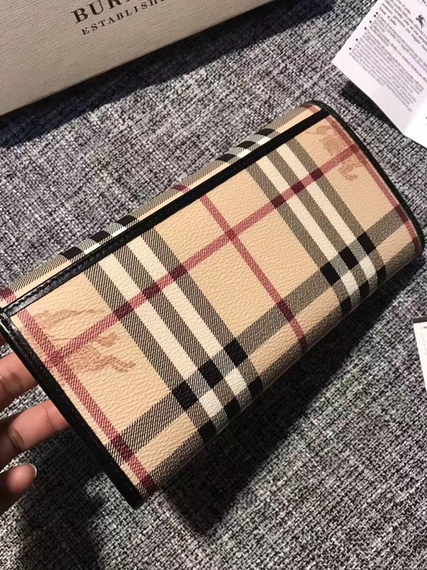 버버리 장지갑 3910 블랙