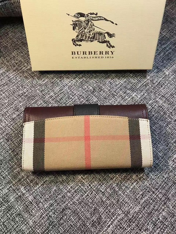 버버리 버클 장지갑