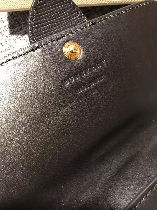 버버리 버클 장지갑