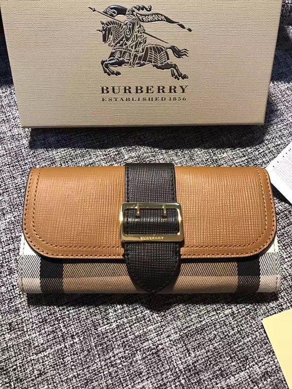 버버리 버클 장지갑