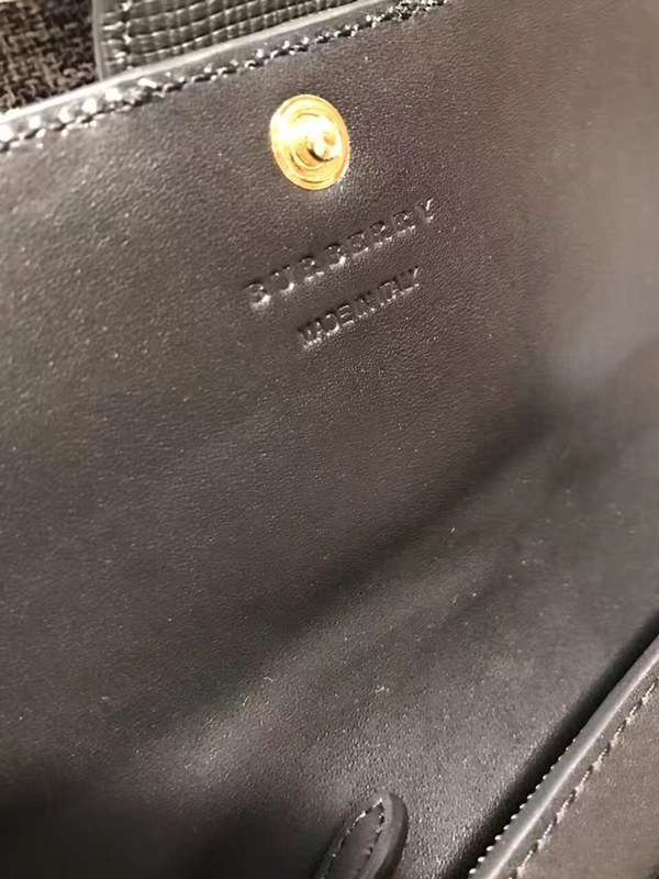 버버리 버클 장지갑