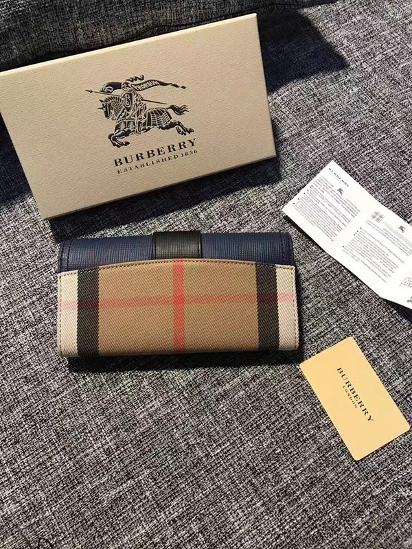 버버리 버클 장지갑