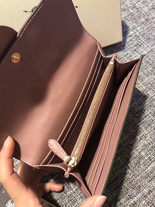 버버리 장지갑 28882