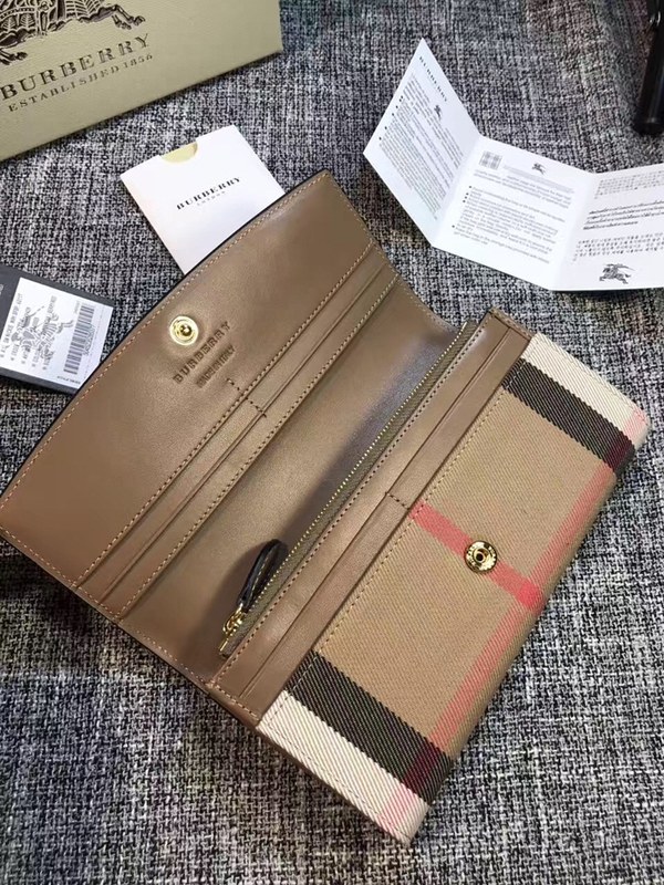 버버리 장지갑 3955506 소가죽