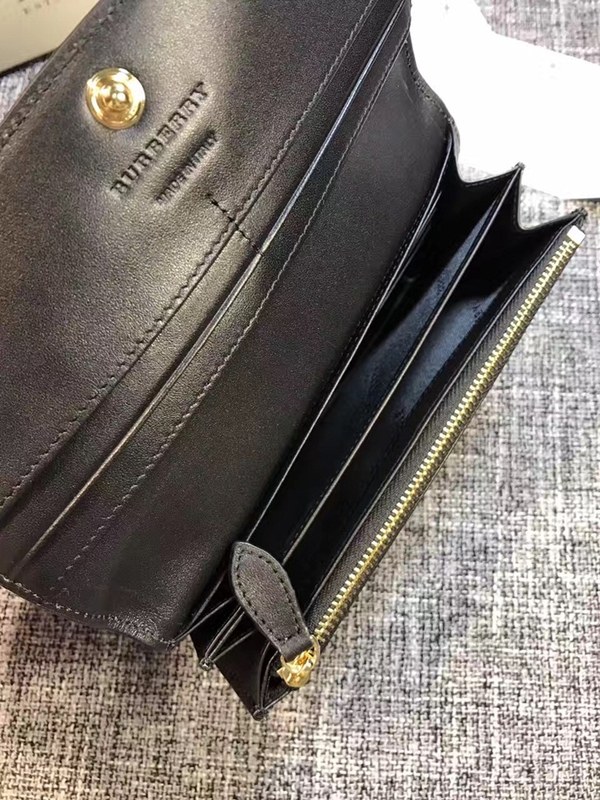 버버리 장지갑 소가죽