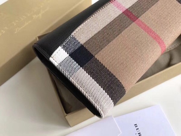 버버리 플랩 장지갑 블랙