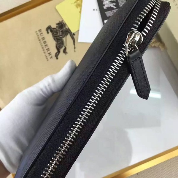 버버리 지퍼장지갑 3996