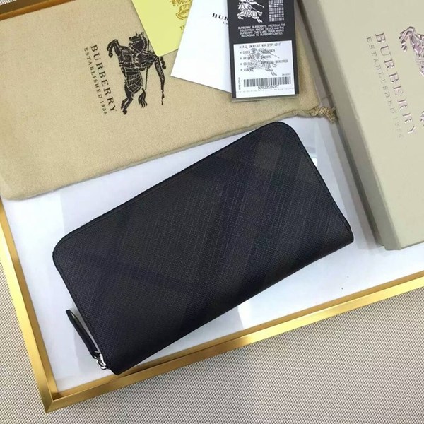 버버리 지퍼장지갑 3996