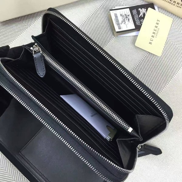버버리 2단 지퍼장지갑 3998