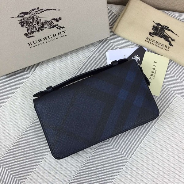 버버리 2단 지퍼장지갑 3998