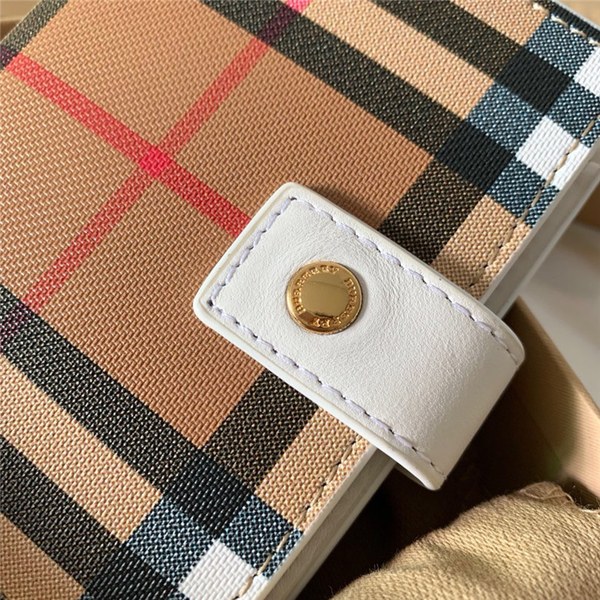 버버리 지갑  신상 B50140-1