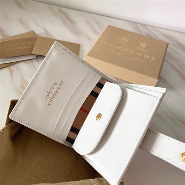 버버리 지갑  신상 B50140-1