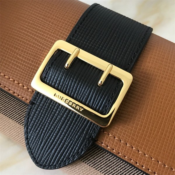 버버리 장지갑 신상 B6405-1