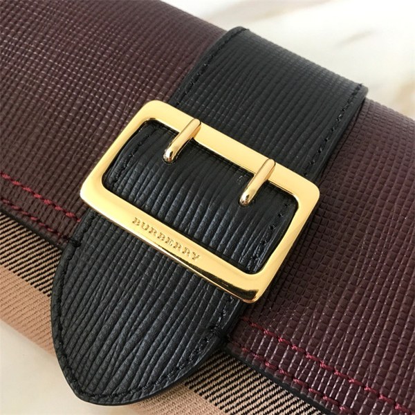 버버리 장지갑 신상 B6405-2