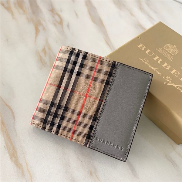 버버리 반지갑 신상 B63633
