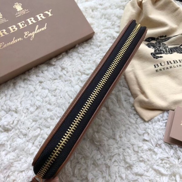 Burberry 버버리 지퍼 장지갑 036