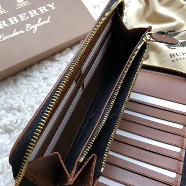 Burberry 버버리 지퍼 장지갑 036